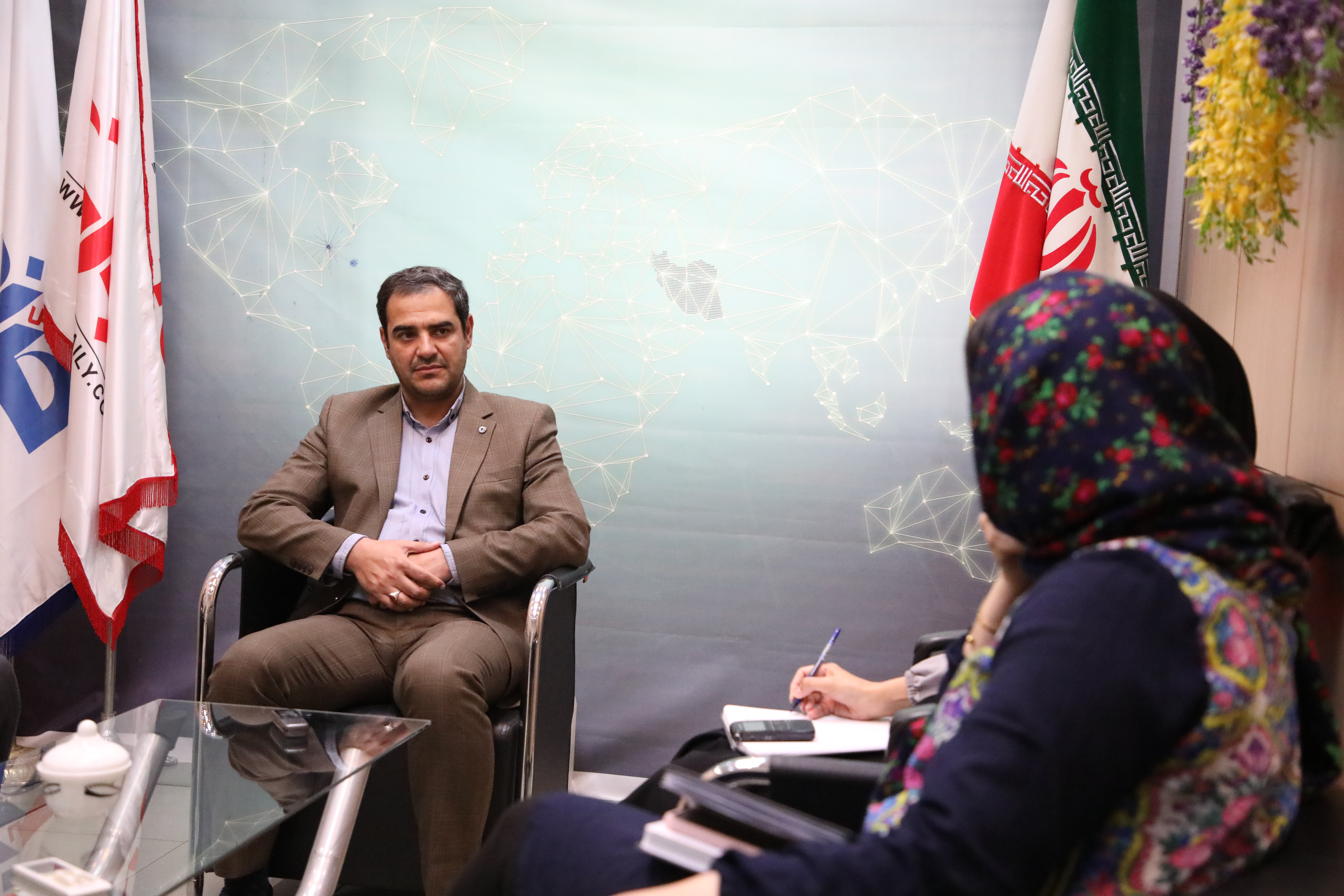 بازدید رئیس صنعت، معدن و تجارت استان خوزستان از موسسه مطبوعاتی صمت 2