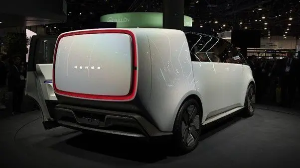 هوندا-سالون-2