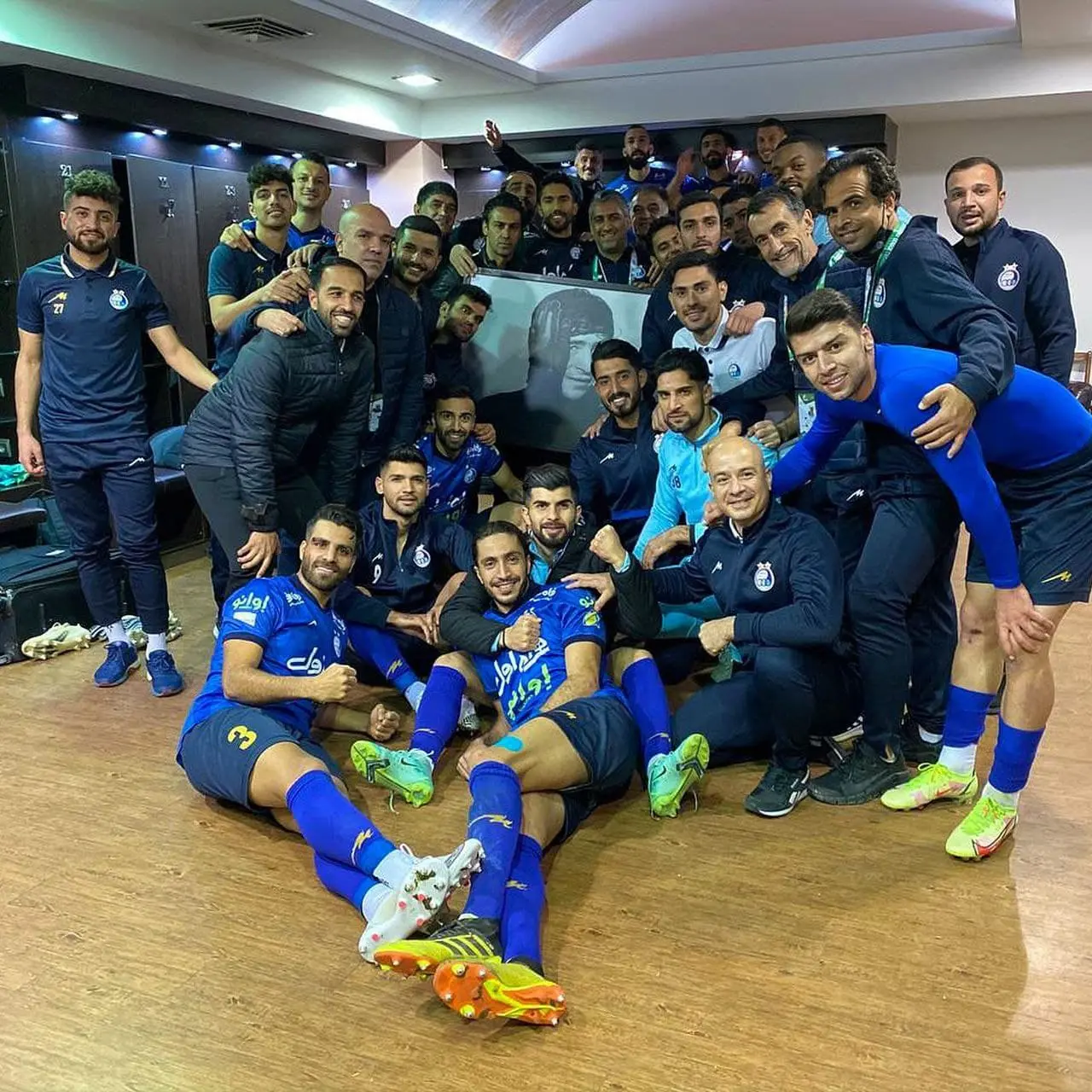 استقلال-در-رختکن