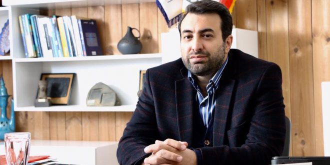 حمید-گلی-پور-نمایشگاه-همدان