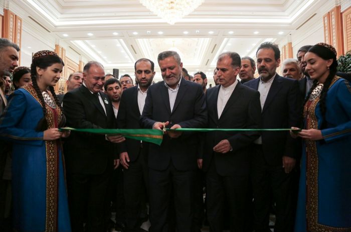 توسعه صادرات و بهبود اقتصاد کشور از آثار مثبت نمایشگاه های خارجی است / حرکت نمایشگاه بینالمللی مشهد در مسیر امیدبخش گام دوم انقلاب
