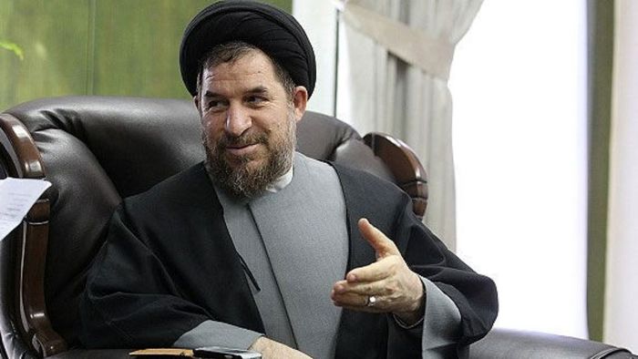 دلار ۴۲۰۰ تومانی می‌ماند؟