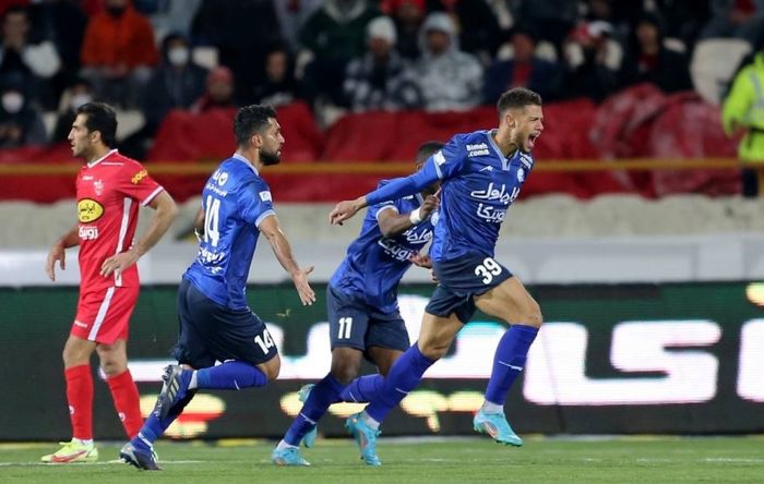 ناجی فرهاد اولین جدا شده استقلال؟