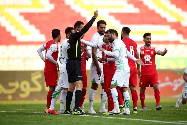 ابهامات حکم بازی پرسپولیس - ذوب آهن