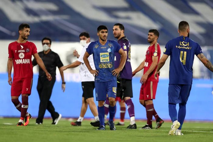 اولویت اولم استقلال است / آبی‌ها منتظر من باشند