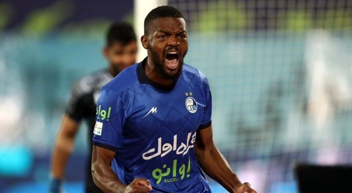 ستاره این فصل استقلال در راه قطر؟