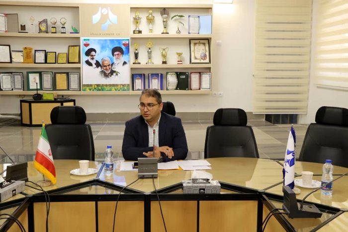 سیمان خزر همچنان سبز و سودده و با شیب مناسب در مسیر رشد و تعالی پیشتاز است