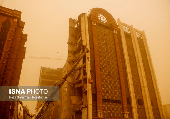 متروپل-حادثه-ریزش (18)