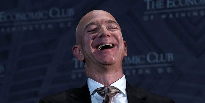 جف بزوس چطور پولدار شد؟

