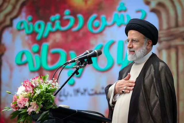 امروز خیلی‌ها ادعای دفاع از حقوق زنان را دارند